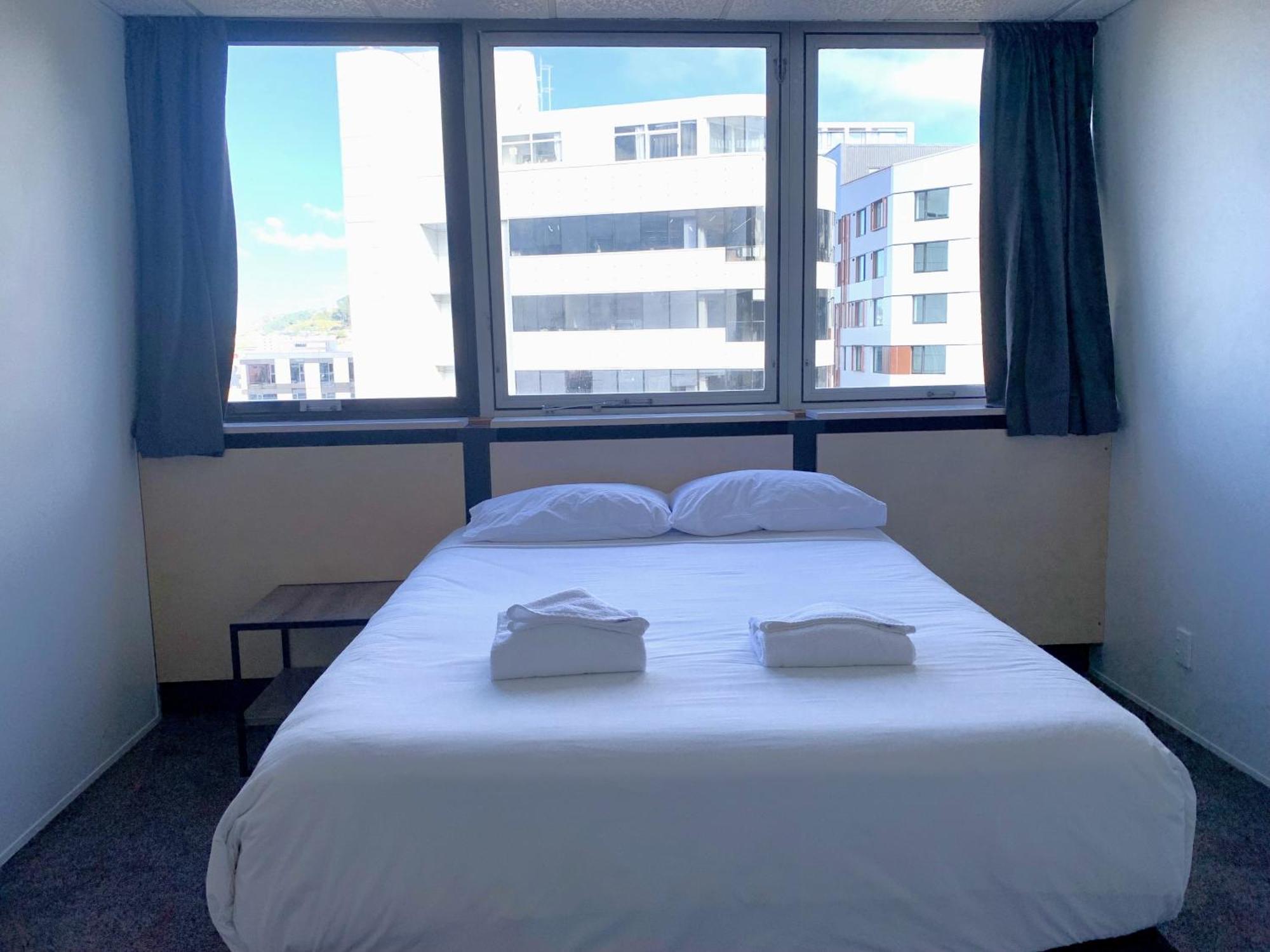Wellington Hotel Room photo
